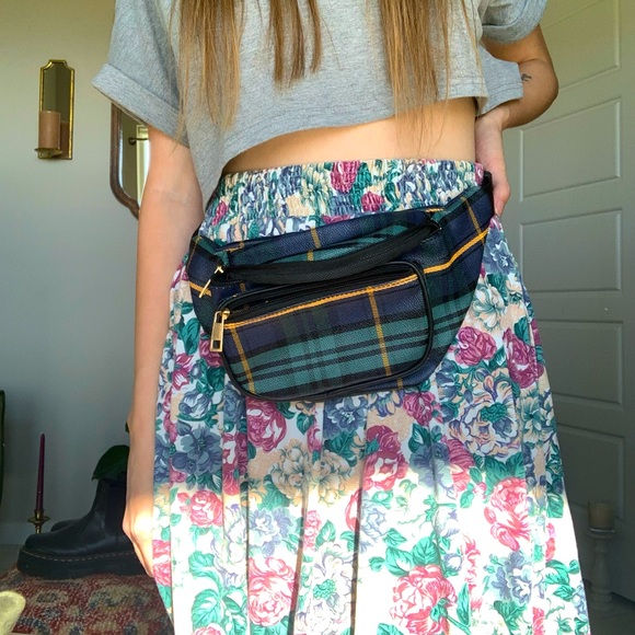 Plaid Fanny pack - Picture 2 of 5